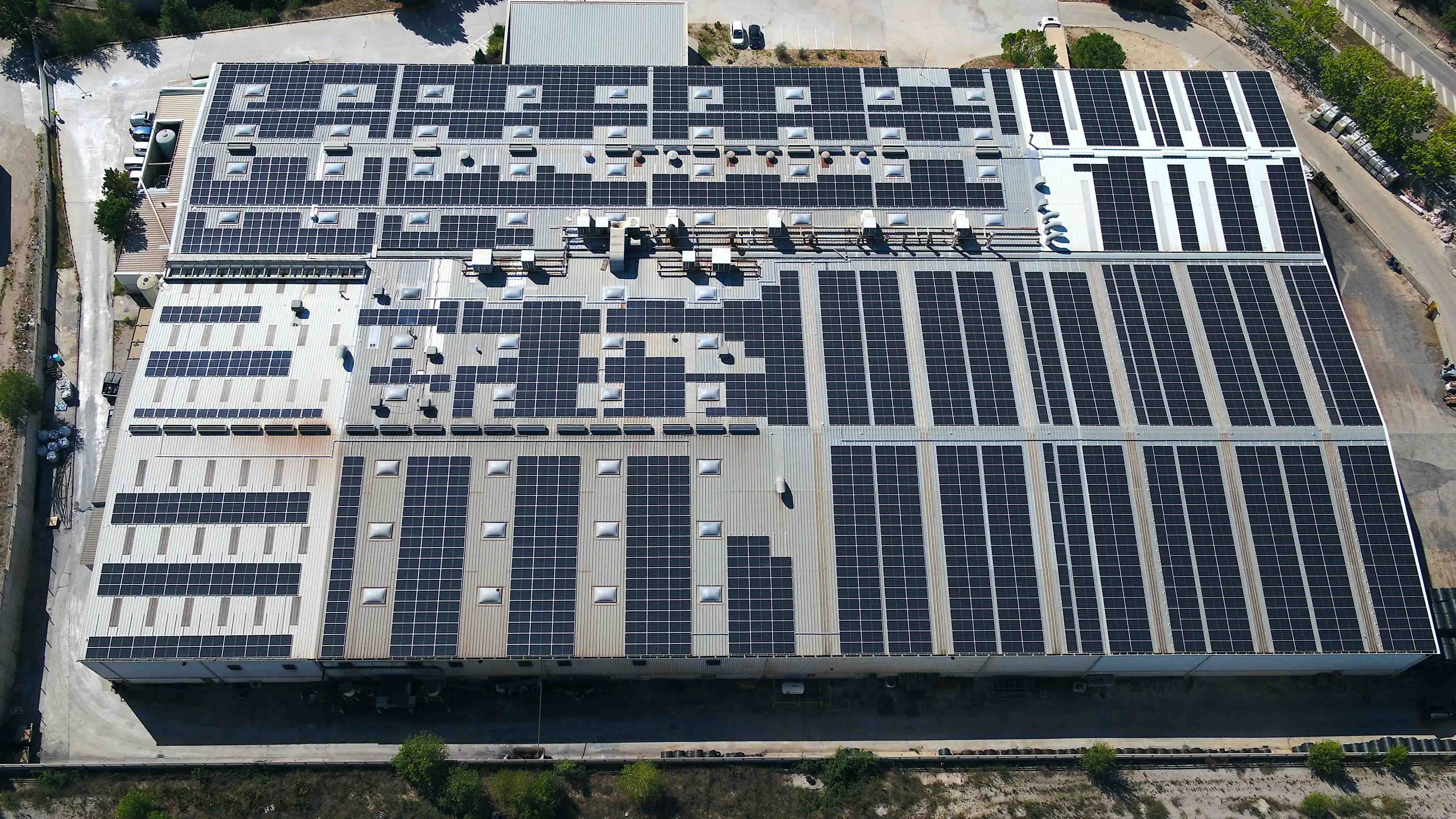 Instalación fotovoltaica Vanderlande - Santpedor